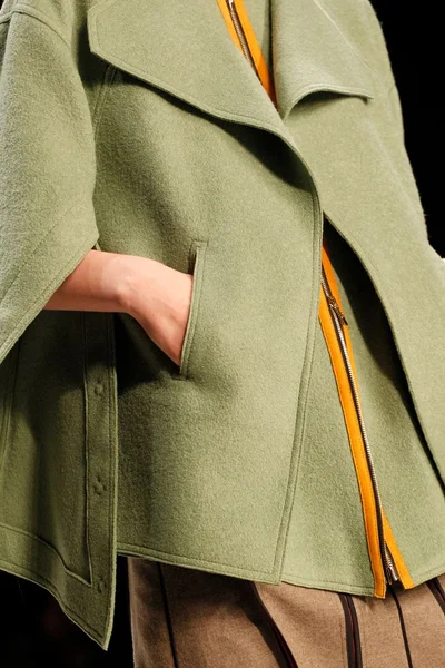 Look 52